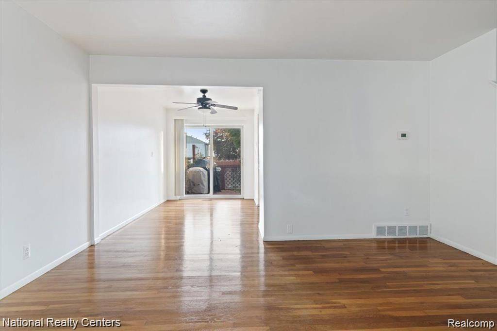 Roseville, MI 48066,25711 Salem