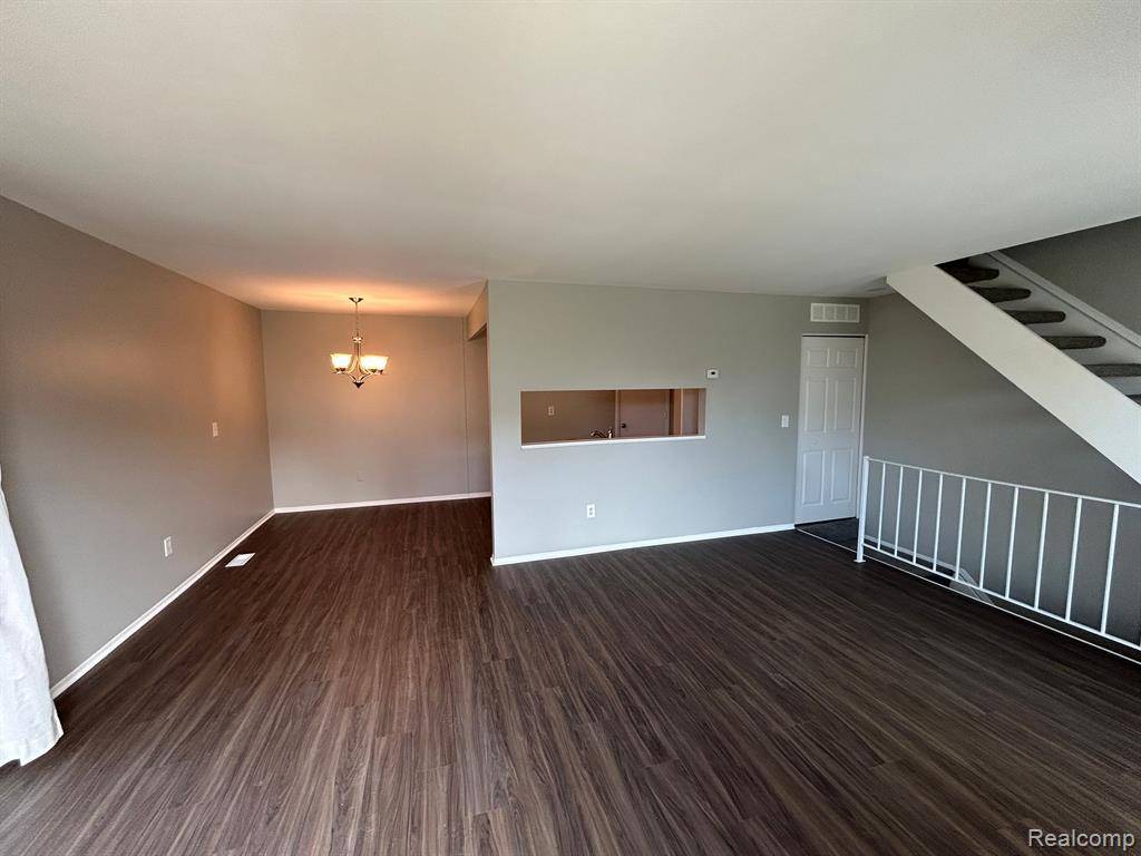 Novi, MI,23646 STONEHENGE Boulevard