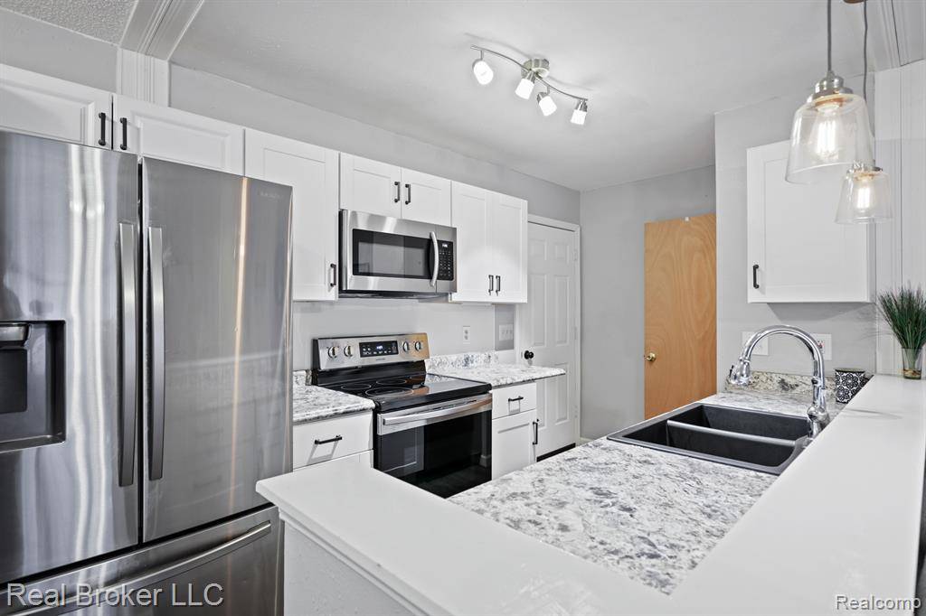 Flint, MI 48507,1334 LEISURE Drive
