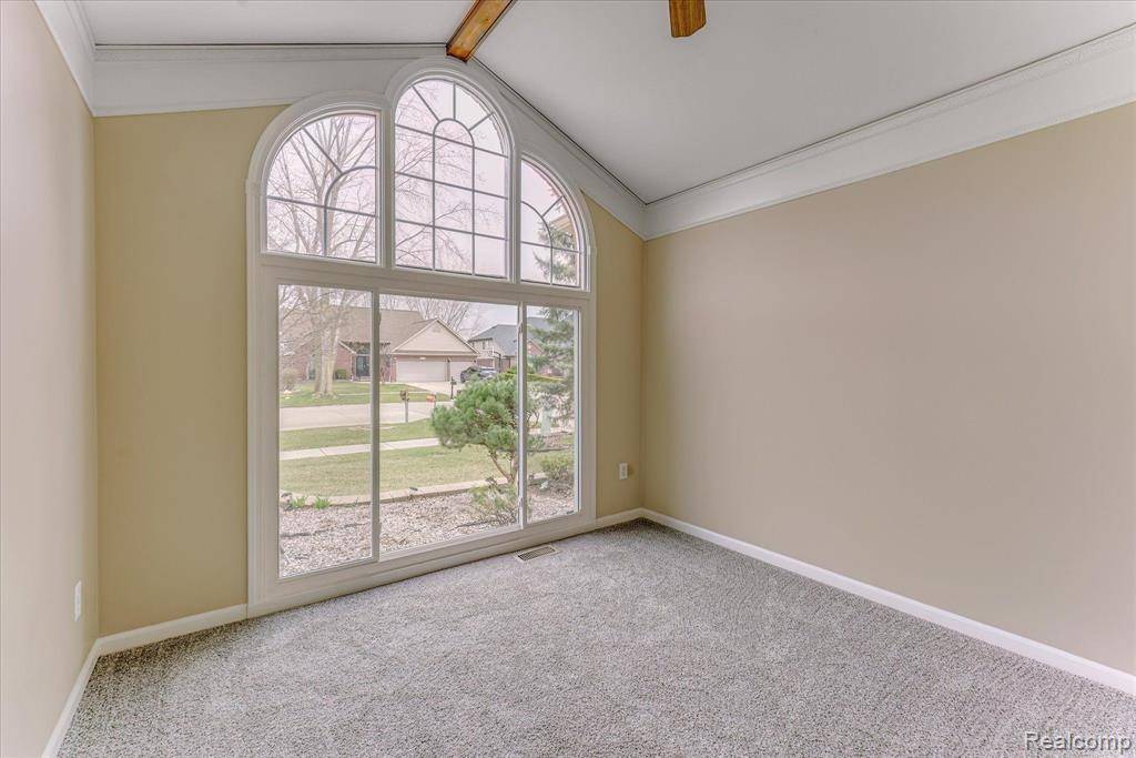 Macomb, MI 48044,21266 SUMMERFIELD Drive
