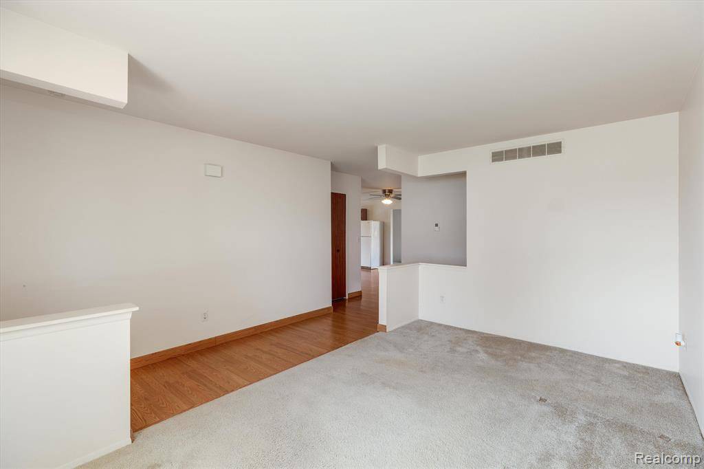 Sterling Heights, MI 48312,8625 BROUGHAM Drive