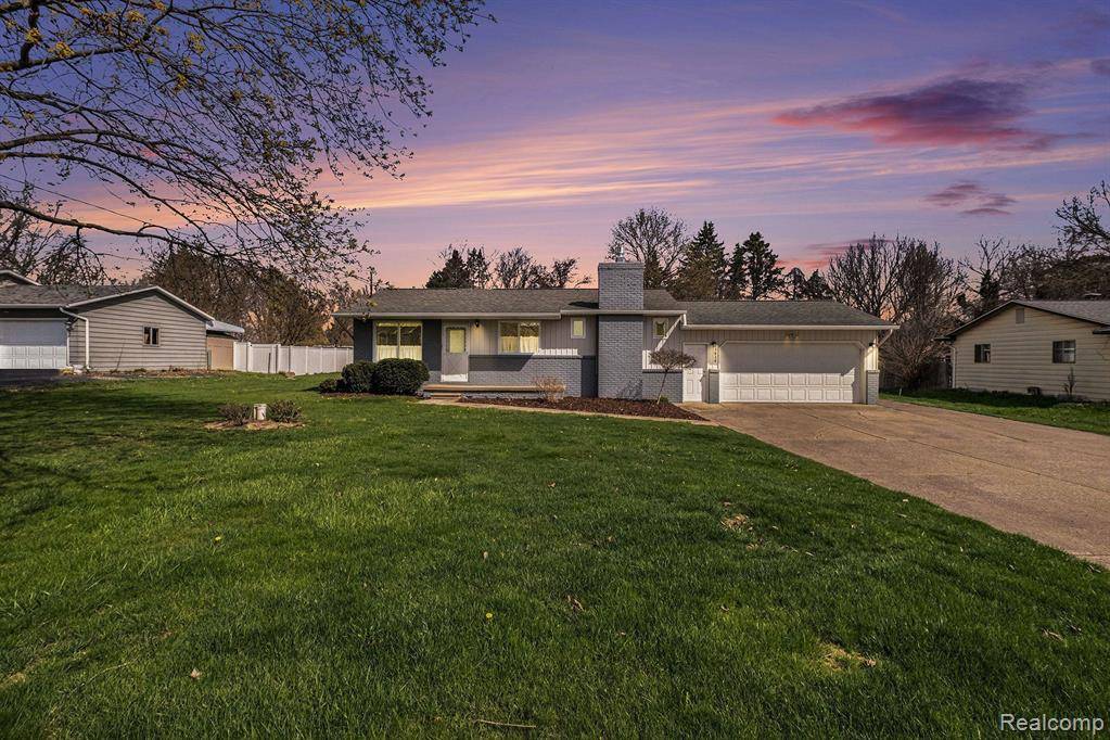 Fenton, MI 48430,3434 Rolston Road