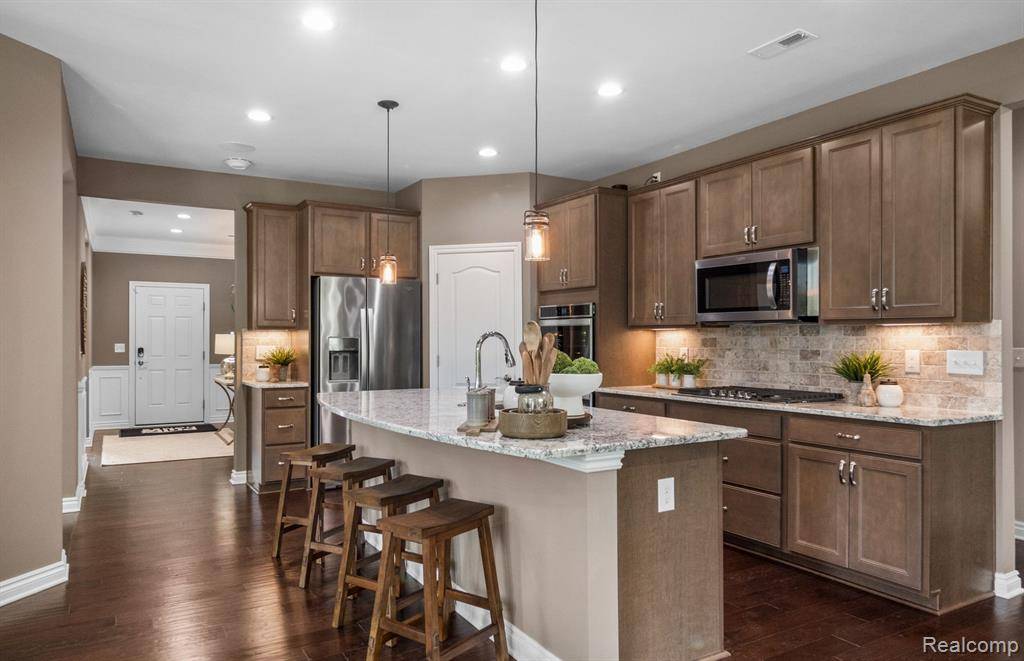 Canton, MI 48188,50264 CROMWELL Street