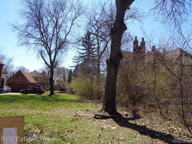 Detroit, MI 48221,3215 SHERBOURNE Road