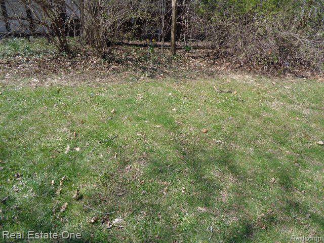 Detroit, MI 48221,3215 SHERBOURNE Road