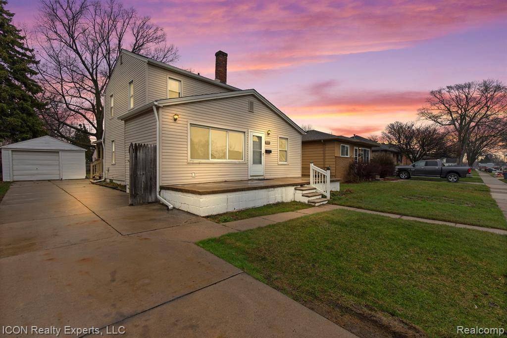 Saint Clair Shores, MI 48080,21923 GRAND LAKE Street