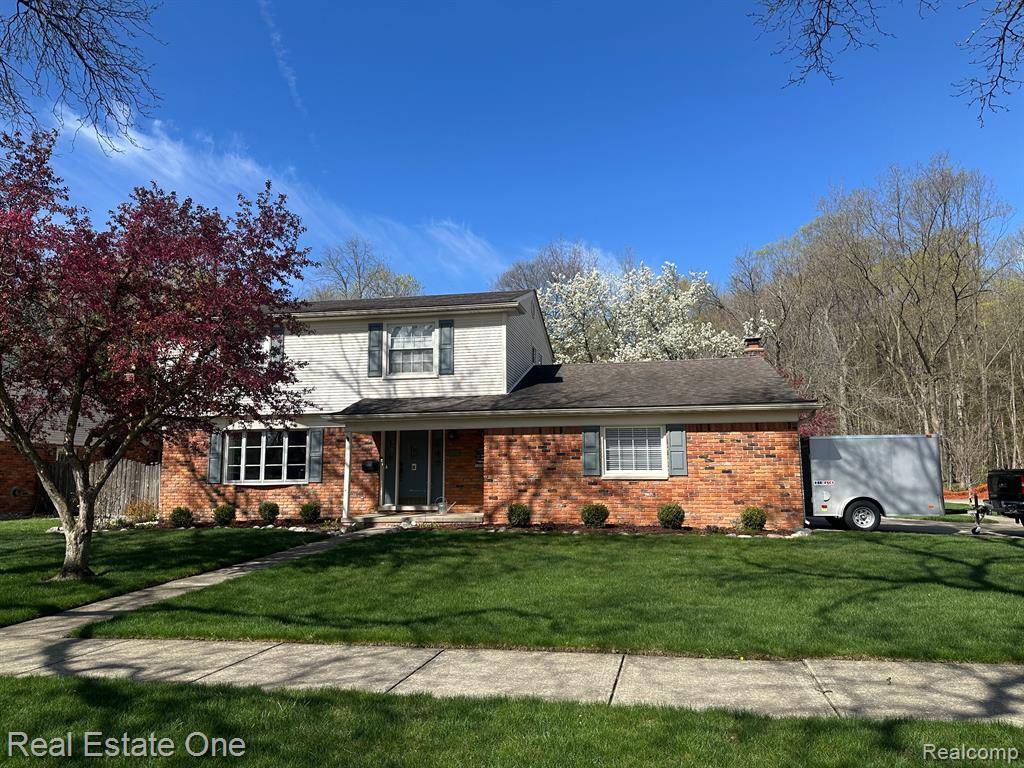 Livonia, MI 48154,15743 HIX Street