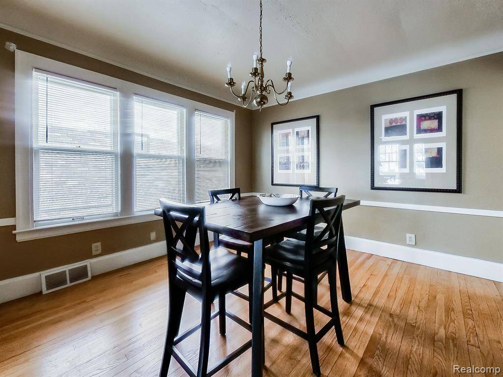 Grosse Pointe Park, MI 48230,1346 SOMERSET Avenue