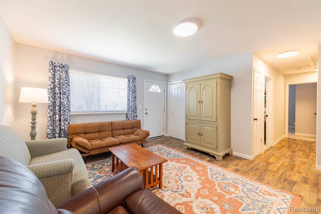 Ypsilanti, MI 48198,1241 RAMBLING Road