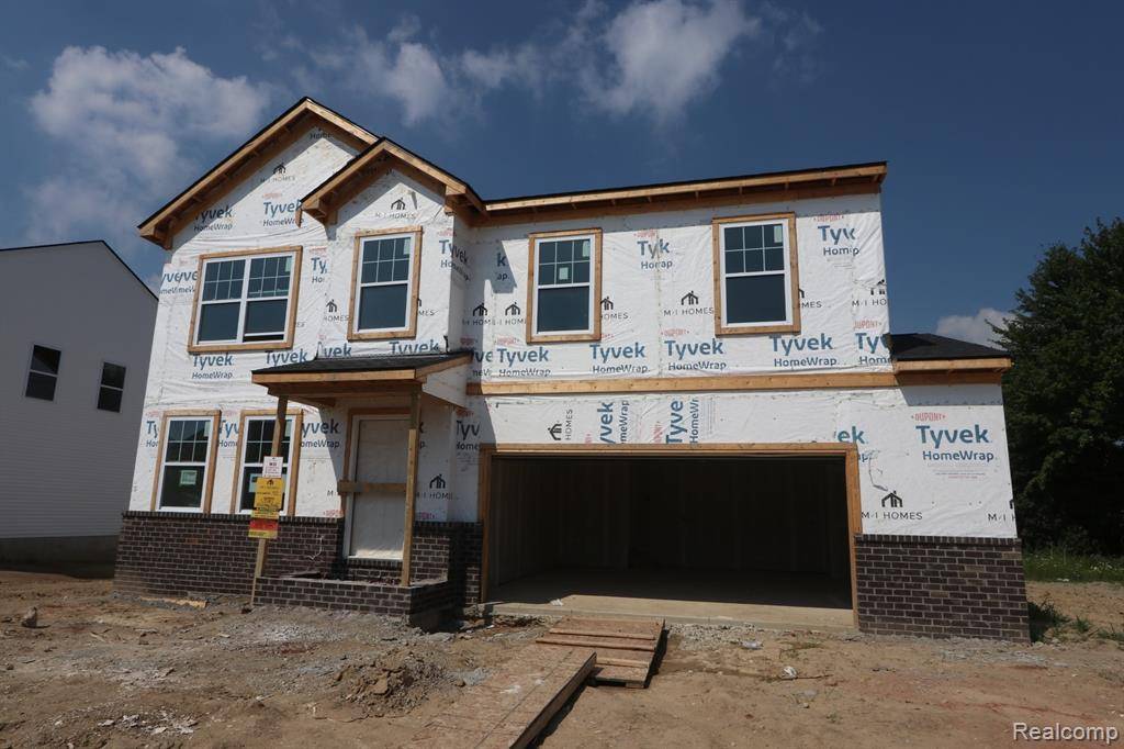 New Baltimore, MI 48047,54597 MOCKINGBIRD Drive