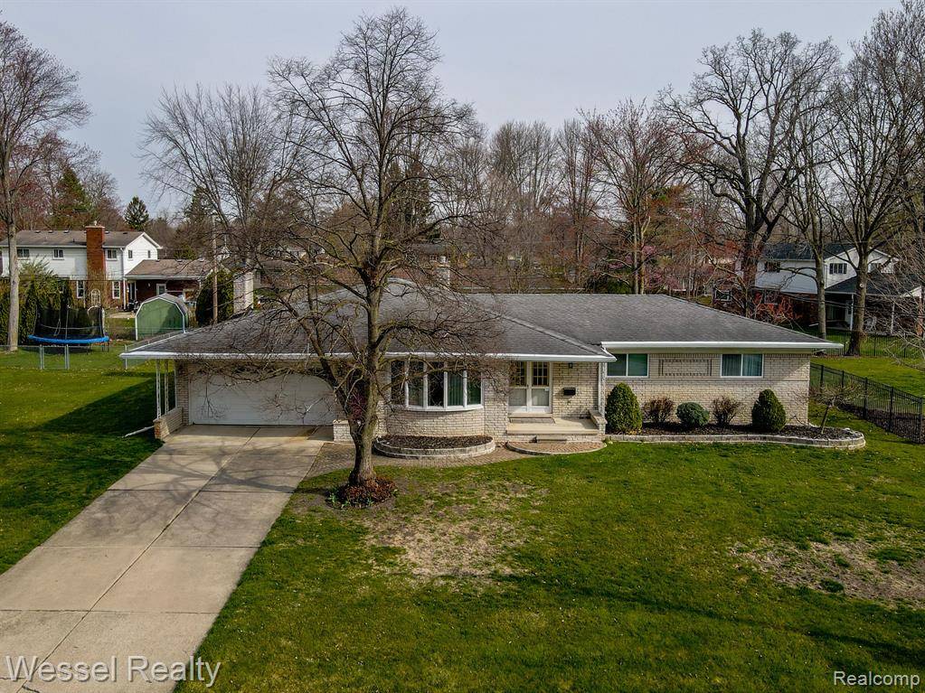Shelby Twp, MI 48316,6769 DONNYBROOK Drive