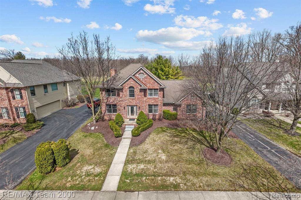 Grand Blanc, MI 48439,5681 WOODFIELD Parkway