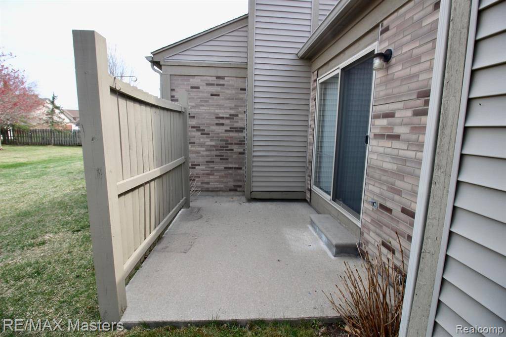 Gibraltar, MI,14071 Watersway