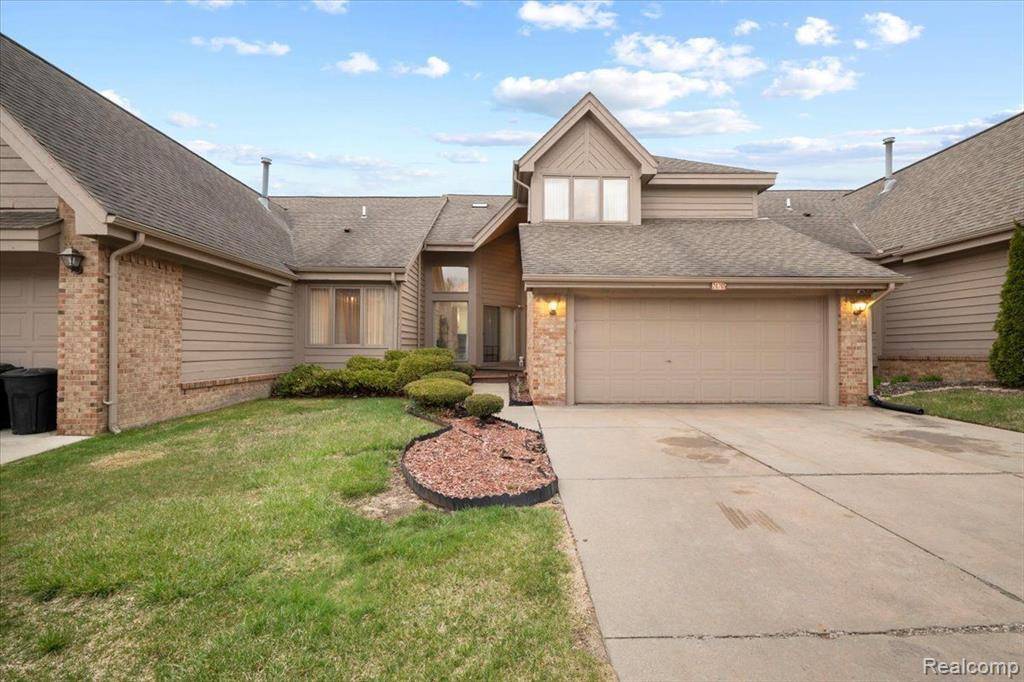 Farmington Hills, MI 48334,26765 Plumgrove Lane