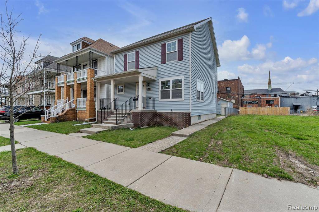 Hamtramck, MI 48212,9363 MITCHELL Street