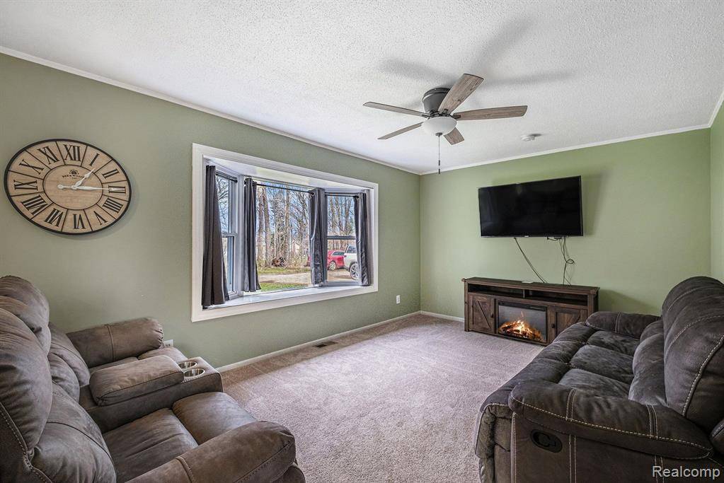 Holly, MI 48442,1315 BEAVERBROOK Drive