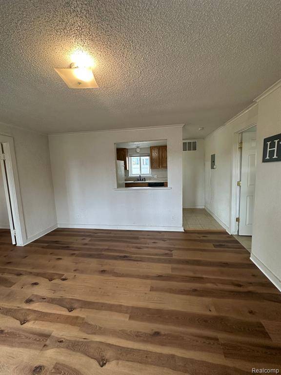 Rochester Hills, MI 48307,3175 CULBERTSON Avenue
