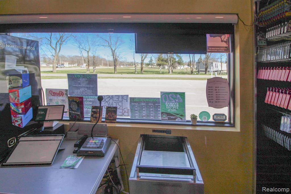 Mount Morris, MI 48458,9066 N saginaw Road