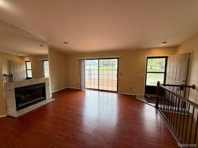 Farmington Hills, MI 48331,38957 COUNTRY Circle