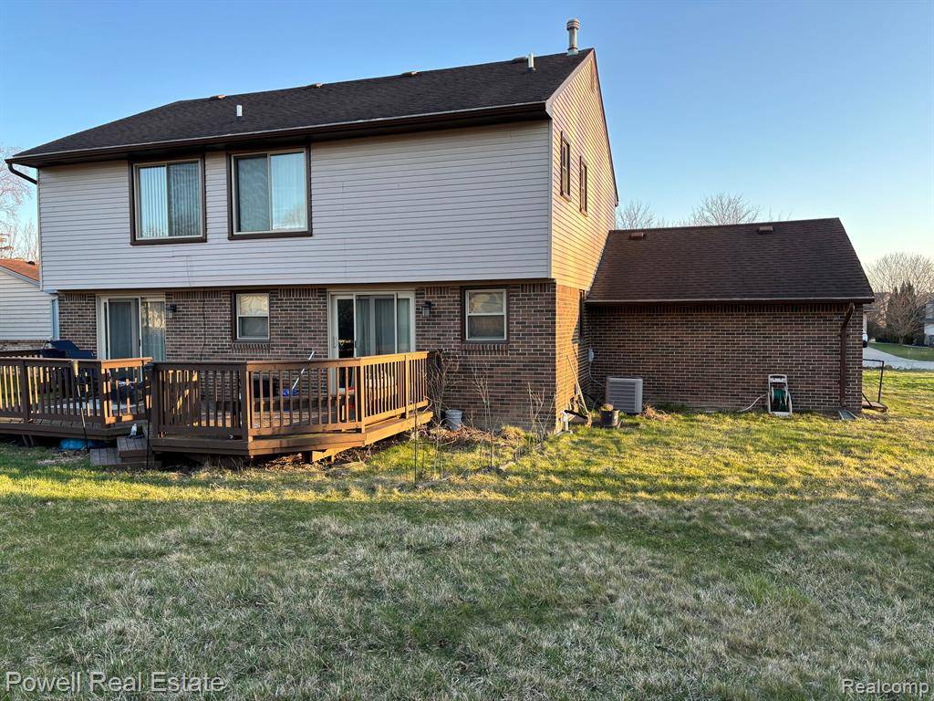 Farmington Hills, MI 48331,30362 SOUTHAMPTON Lane