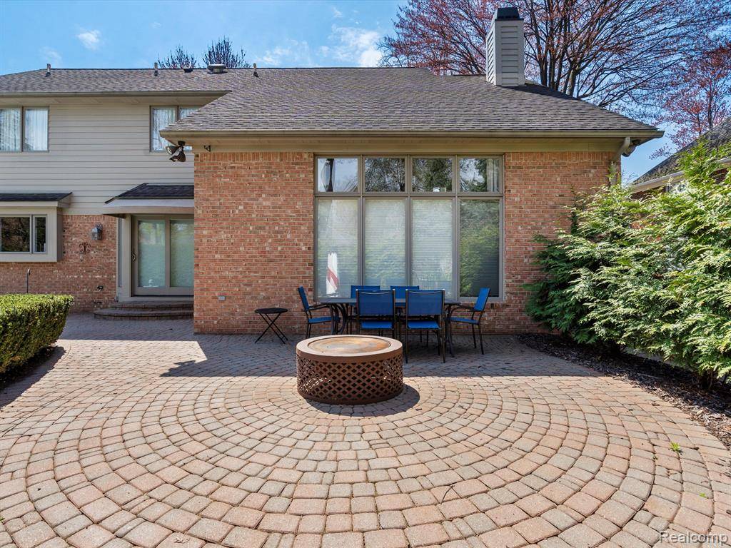Shelby Twp, MI 48315,14165 BOURNEMUTH Drive