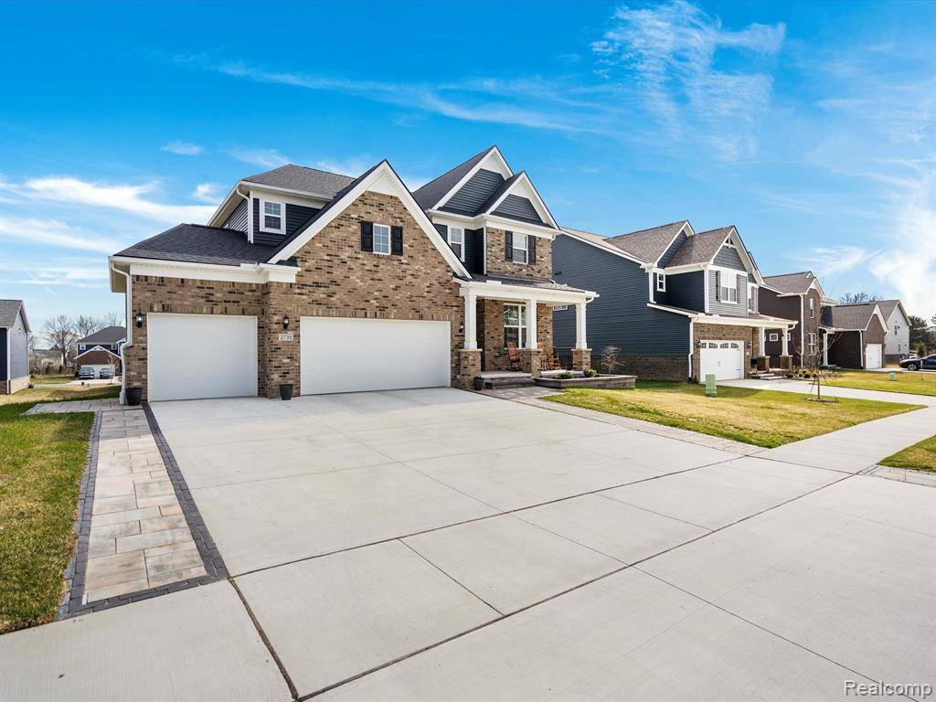 Commerce Twp, MI 48382,2735 TULIP Way