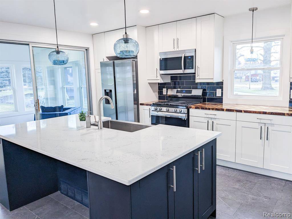 Bay City, MI 48706,3570 MILLER Road