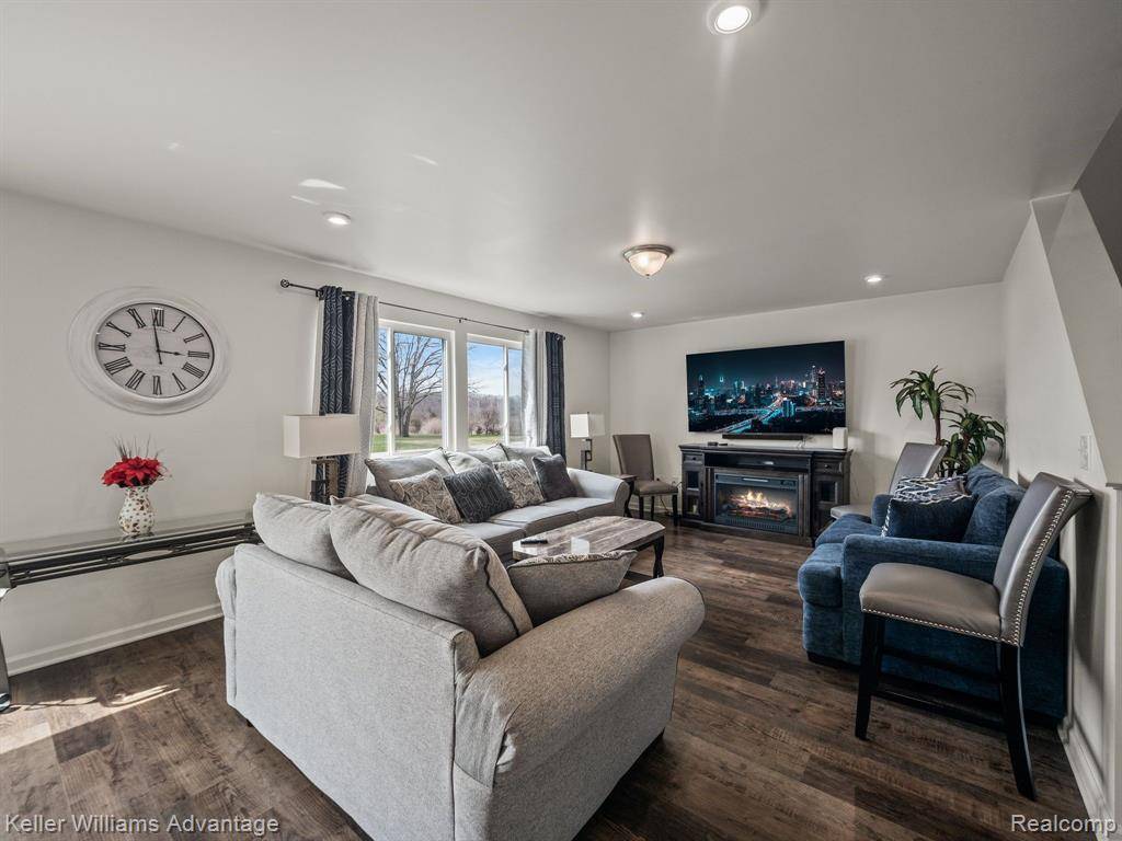 Flint, MI 48507,7178 TIMBERLINE Drive