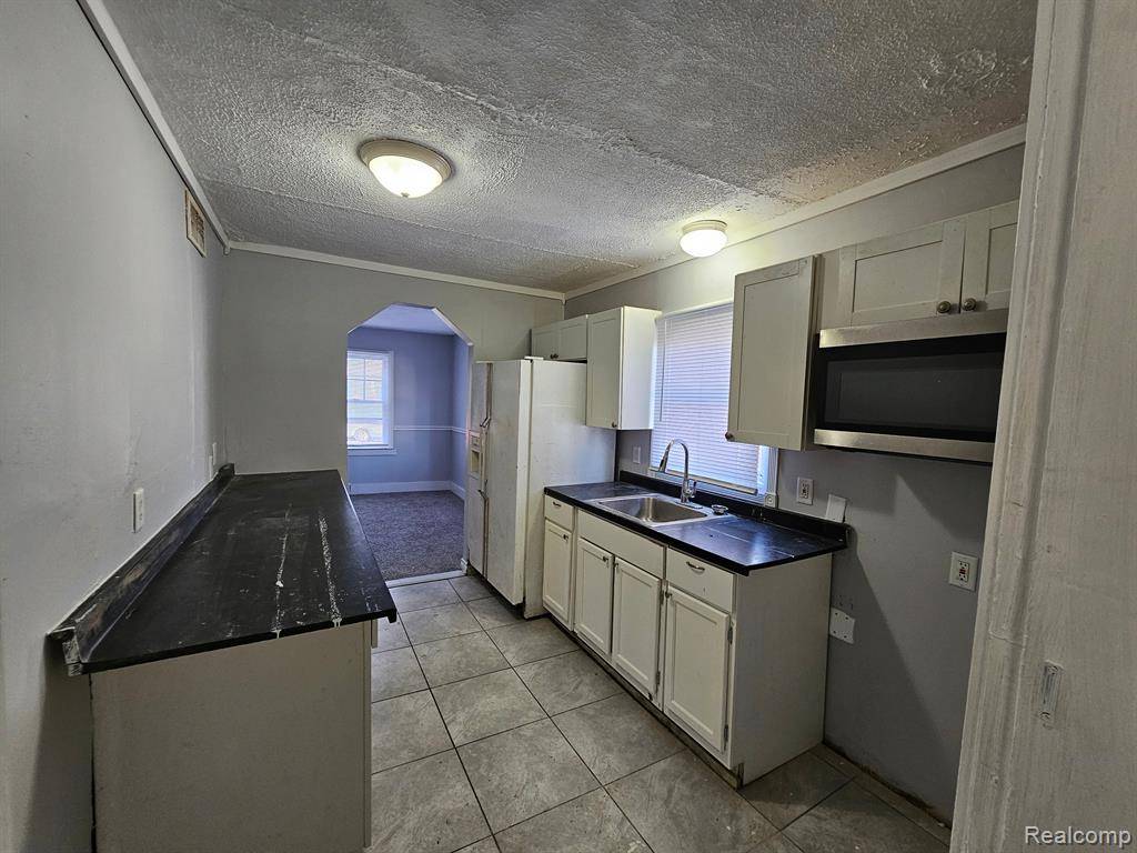 Warren, MI 48091,6828 MEADOW Avenue