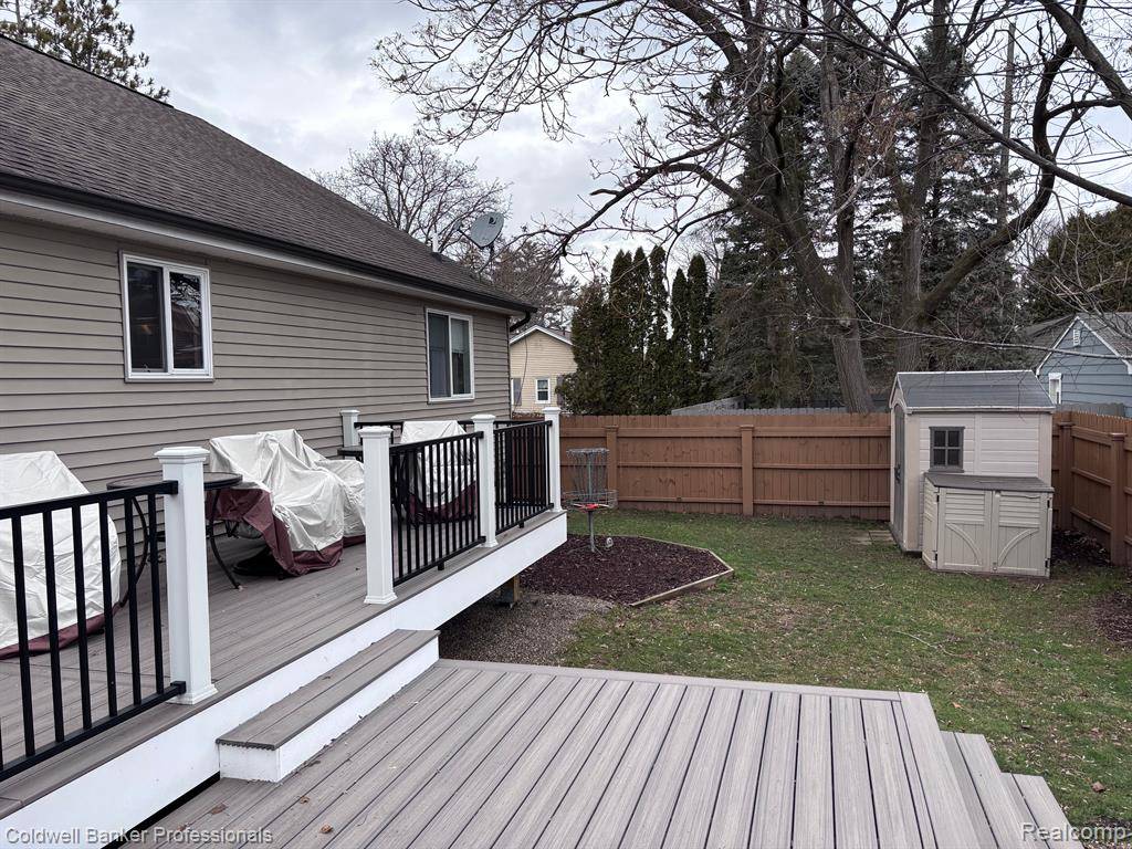 Lake Orion, MI 48362,136 N AXFORD Street