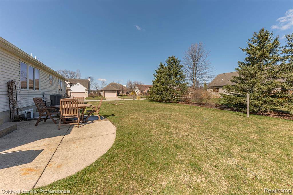 Dexter, MI 48130,6863 WELLINGTON Drive