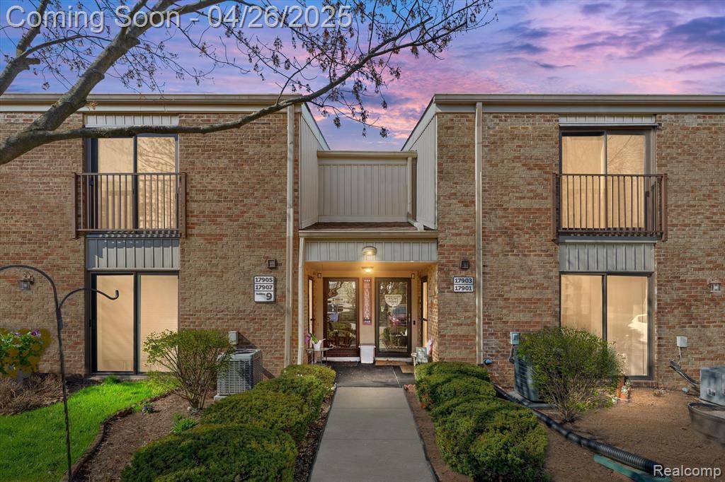 Livonia, MI 48152,17903 UNIVERSITY PARK Drive