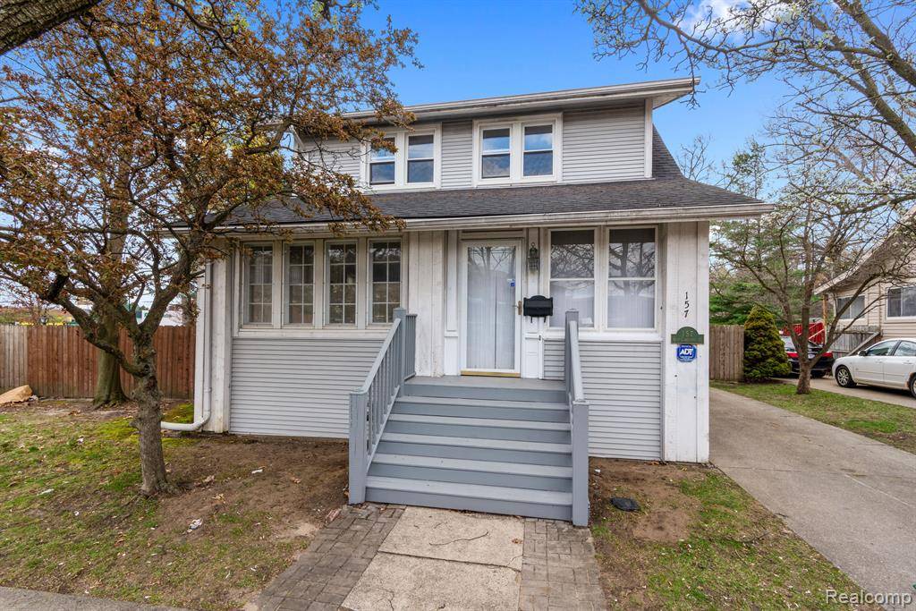 Ferndale, MI 48220,157 W CAMBOURNE Street