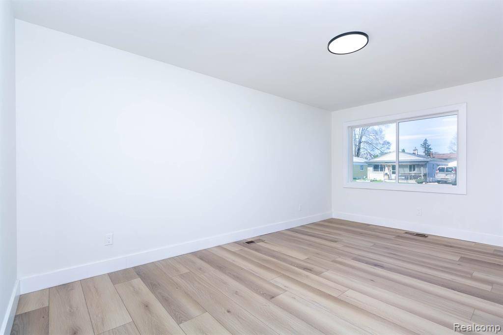 Roseville, MI 48066,20270 LAKEWORTH Street
