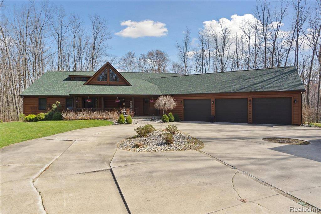 Byron, MI 48418,11570 SILVER LAKE Road