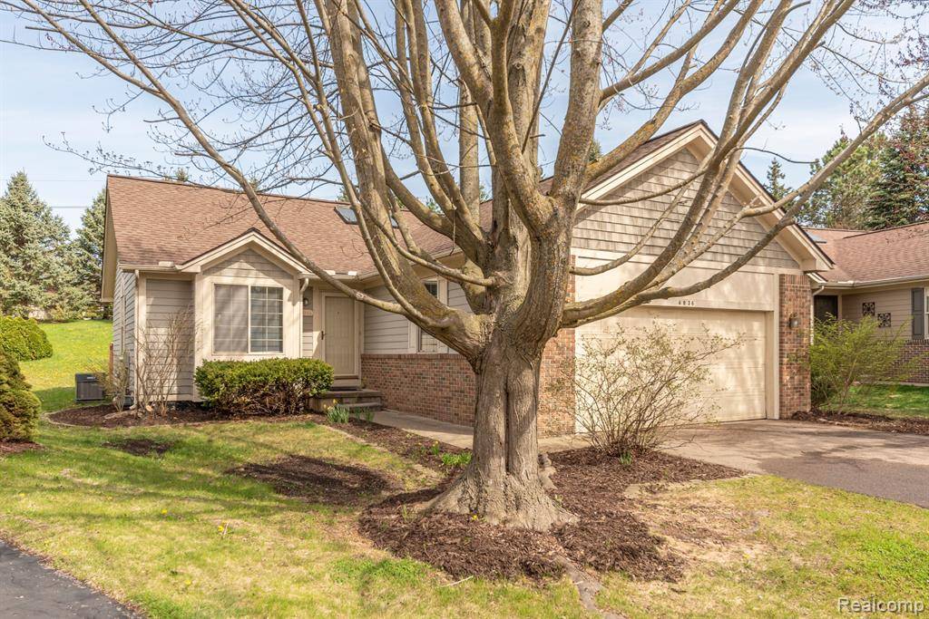 Ann Arbor, MI 48108,4036 BOULDER POND Drive