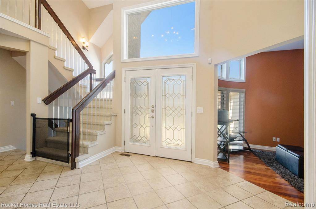 Farmington Hills, MI 48331,28909 Hidden Trail