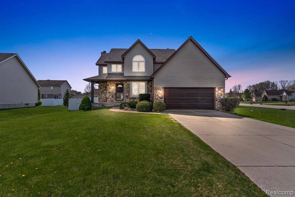 Grand Blanc, MI 48439,5166 CYPRESS Circle