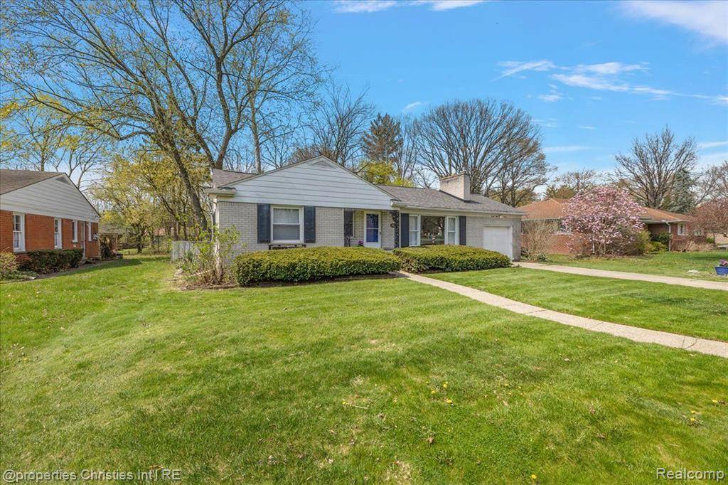 Lathrup Village, MI 48076,28077 Sunset W Boulevard