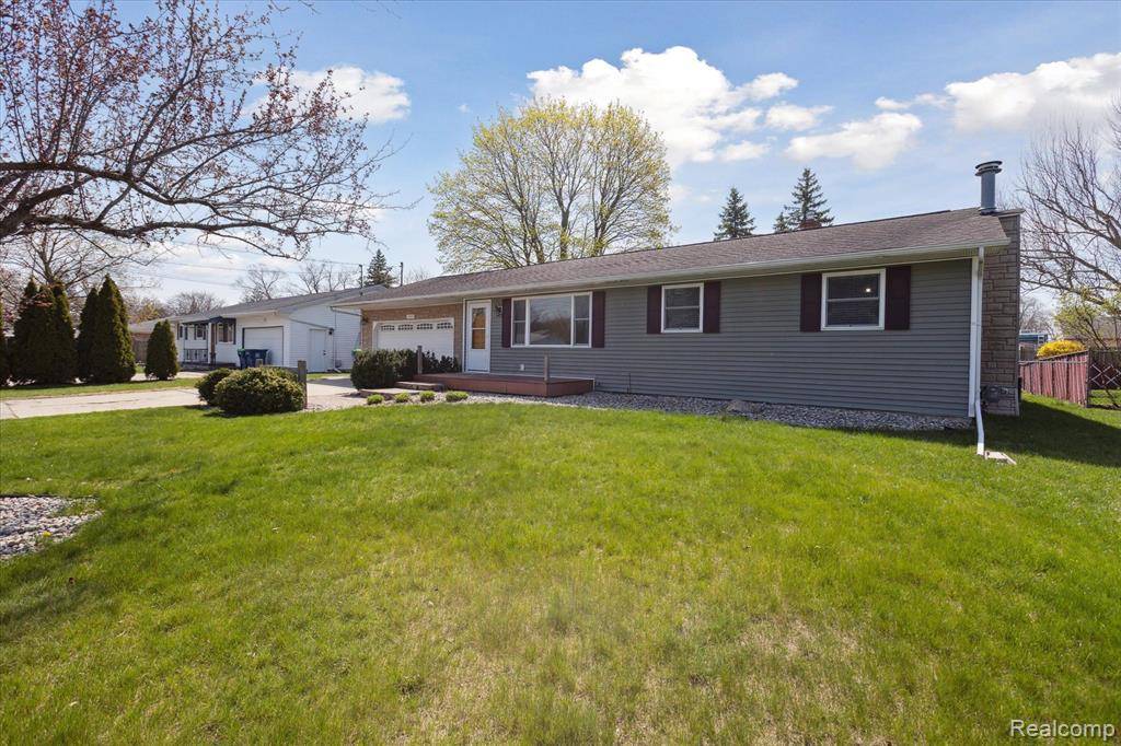 Saginaw, MI 48604,1557 RIVIERA Street