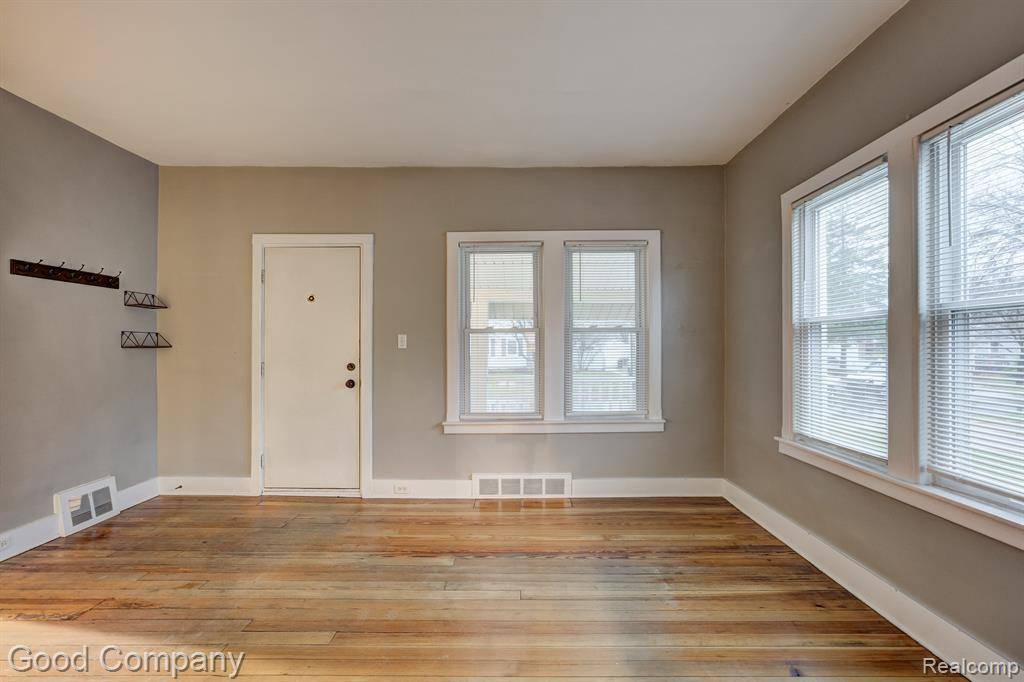 Ferndale, MI 48220,1614 W SARATOGA Street
