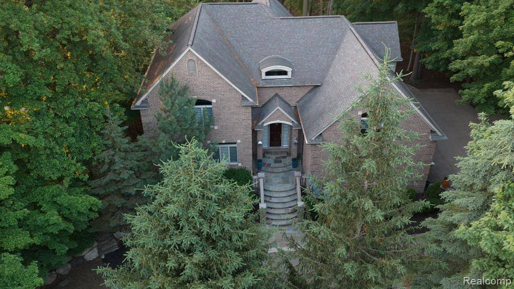 Northville, MI 48167,21480 LUJON Court
