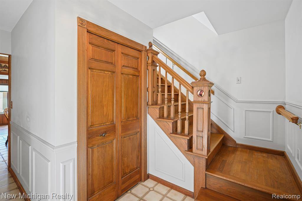 Flushing, MI 48433,1024 SKYVIEW Drive