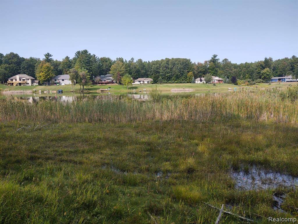 Stanwood, MI 49346,9552 FAWN LAKE Drive