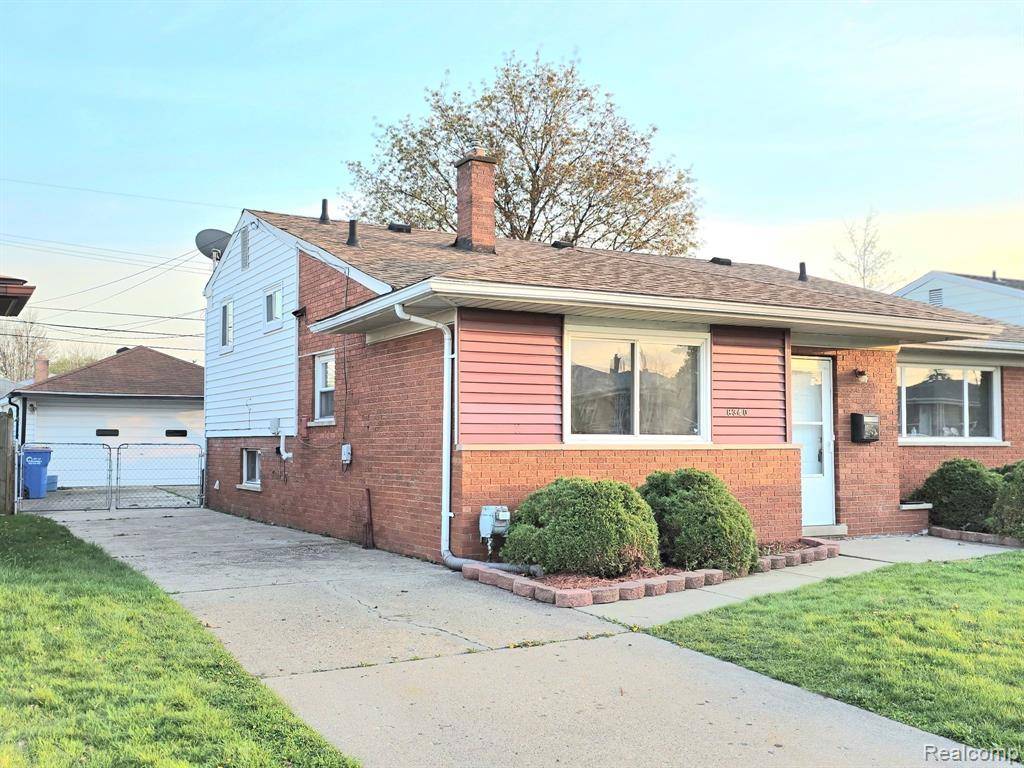Warren, MI 48093,8340 ANNA Avenue