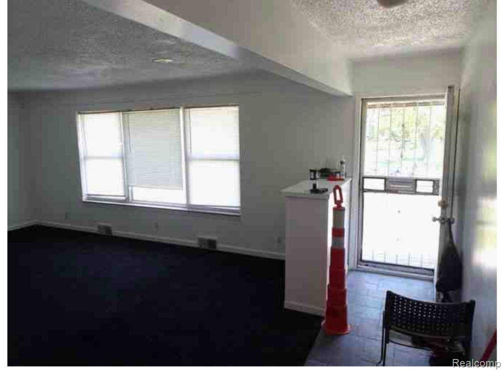 Detroit, MI 48223,14305 AUBURN Street