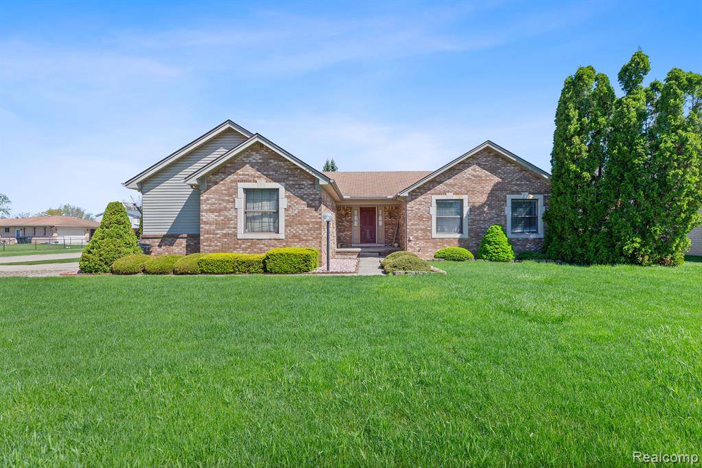 Sterling Heights, MI 48310,3817 PORTER