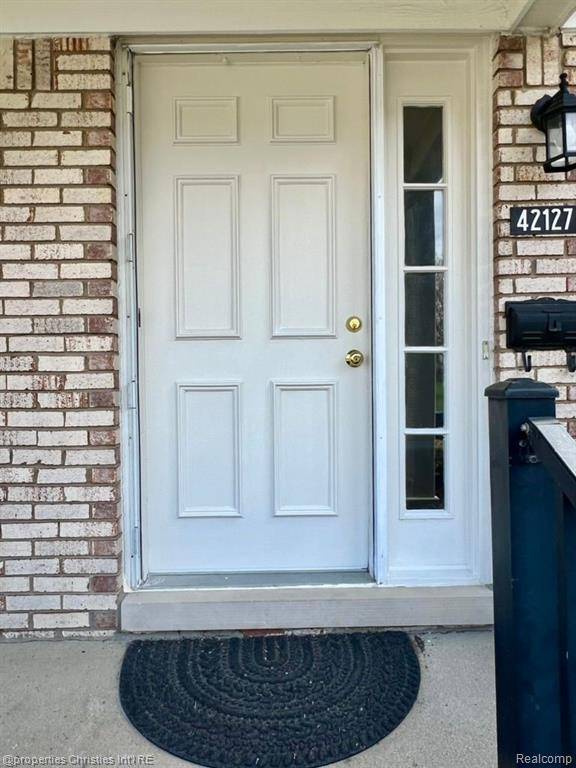 Northville, MI 48167,42127 GLADWIN Street