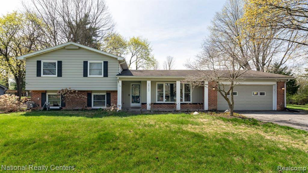 Farmington Hills, MI 48331,29742 OLD BEDFORD Street