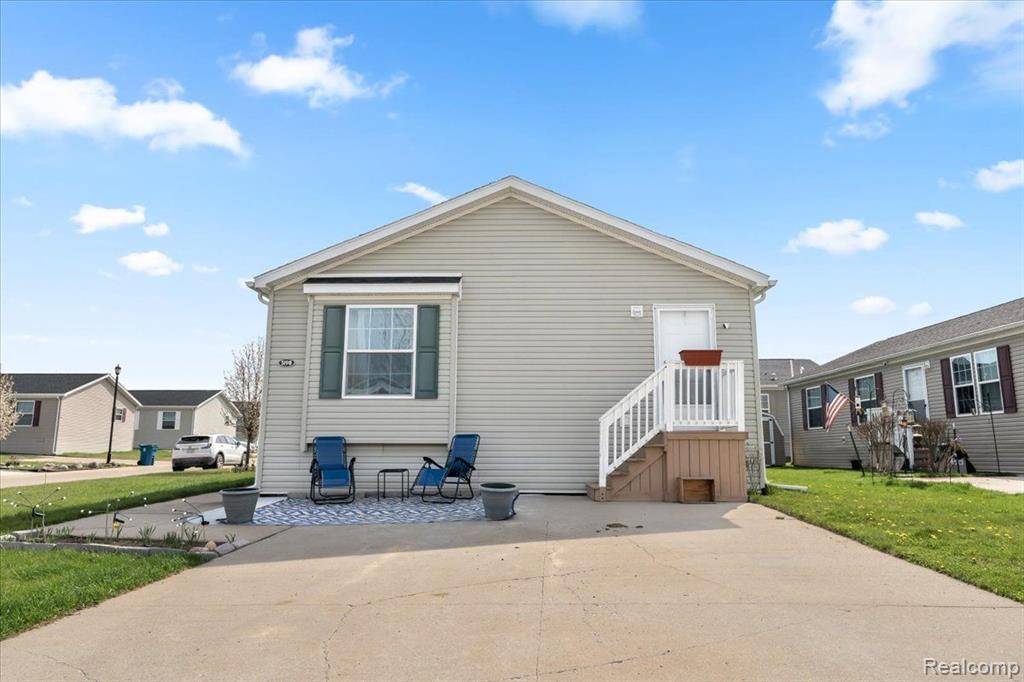 Holly, MI 48442,5198 Sheffield Drive